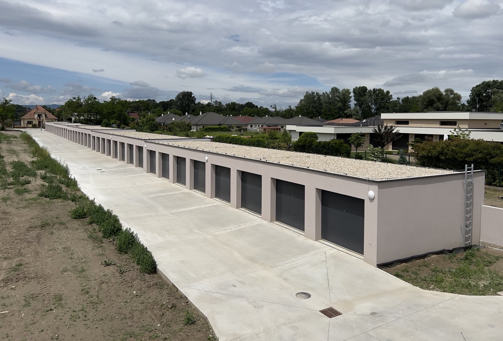 In-row Garages Bernolákovo
